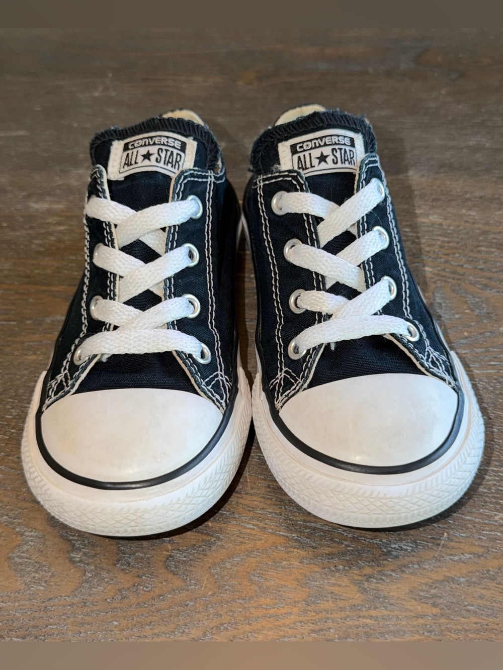 Black Converse All Star Chuck Taylor Low Top Sneakers Kids size 9